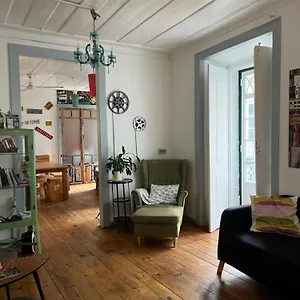 Ostello Alface Hall & Bar, Lisbona